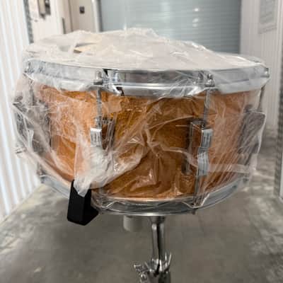 Ludwig Classic Maple Snare Drum 6.5 x 14 Gold Sparkle image 11