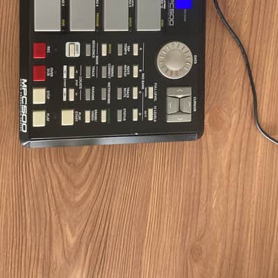 Akai MPC500 Music Production Center 2006 - 2013 - Black