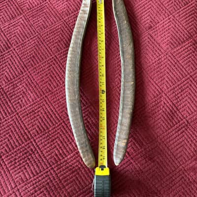 A Large, 20 Inch Locust Percussion Shakers. A Lot Of 2 image 3