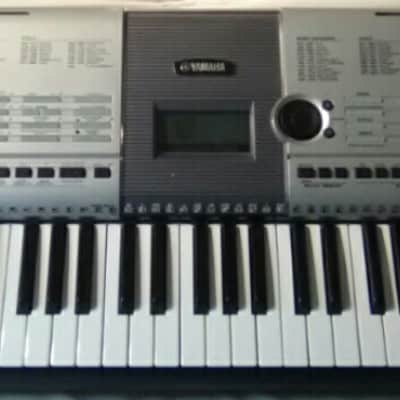 Yamaha PSR-E403 Portable Keyboard. Dead Mint, 100% Tested and Working! image 2