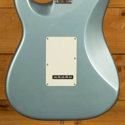 Fender American Ultra Luxe Vintage '60s Stratocaster - Rosewood - Ice Blue Metallic image 2