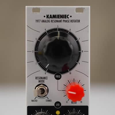 XAOC Kamieniec 1977 Analog Resonant Phase Rotator Eurorack Module #58948 image 3