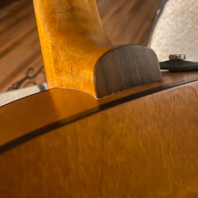 Godin 5th Ave Jumbo P90 2010s - Harvest Gold image 9