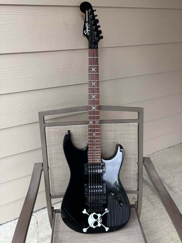 Squier Showmaster HH Skull & Crossbones 2003 - 2004 - Black Metallic / Skull & Crossbones image 1
