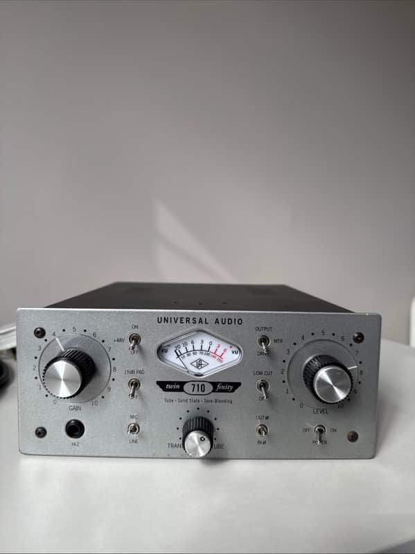 Universal Audio 710 Twin-Finity Microphone Preamp 2009 - Present - Silver image 1