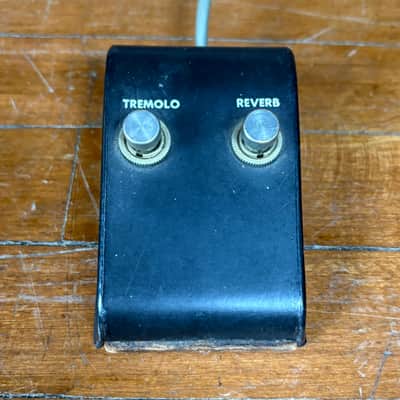 1964 Gibson Hawk Vintage 15 Watt 2x10 Tube Combo Amplifier image 12