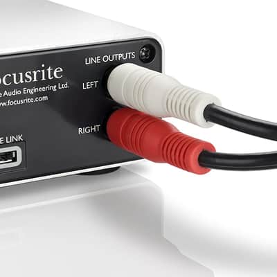 Focusrite iTrack Solo Audio Interface for Mac, PC, and iPad – USB Audio Interface for Recording, Streaming, and Podcasting with XLR, Line-in, and Professional Software included image 5