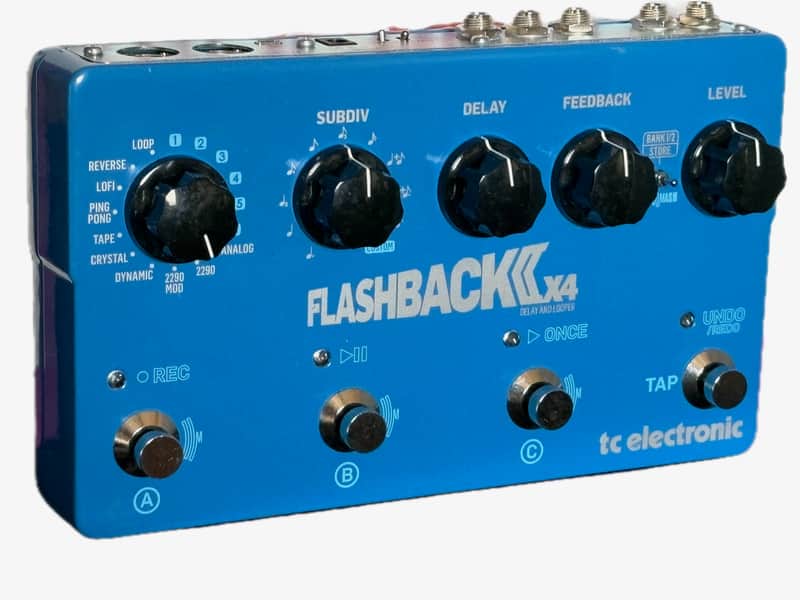TC Electronic Flashback X4 Delay & Looper 2011 - 2019 - Blue image 1