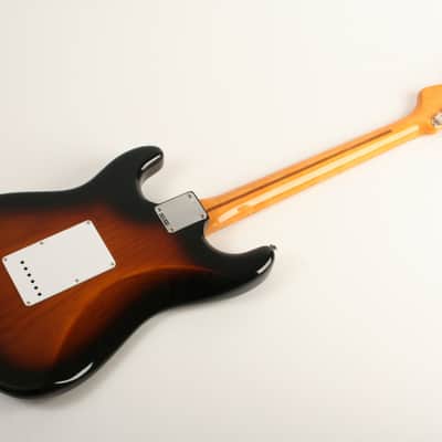 Fender 70th Anniversary American Vintage II 1954 Stratocaster Maple Fingerboard 2-Color Sunburst V702342 image 8