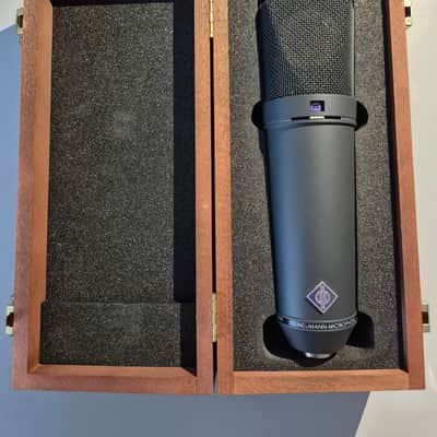 Neumann U 87 Ai mt Large Diaphragm Multipattern Condenser Microphone 1986 - Present - Matte Black Bild 1