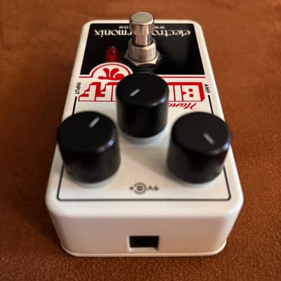 Electro-Harmonix Nano Big Muff Pi Distortion / Sustainer 2013 - Present White / Black / Red image 5