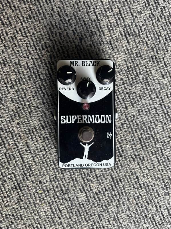 Mr. Black Supermoon