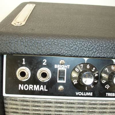 2005 Fender '65 Twin Reverb Custom 15 Reissue 85-Watt 1x15" Guitar Combo Amp image 9