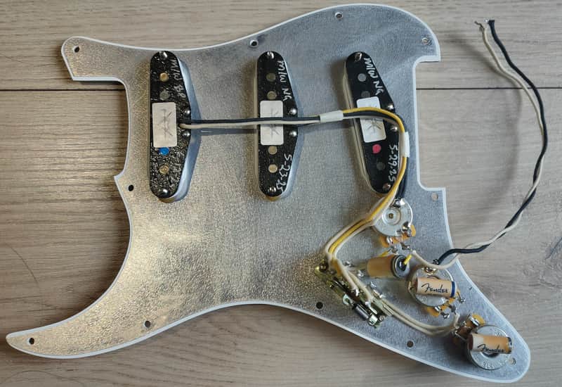Loaded pickguard Stratocaster Custom Shop Ancho Poblano image 1