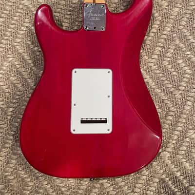 Fender American Deluxe Stratocaster with Maple Fretboard 1999 - 2001 - Crimson Transparent image 7