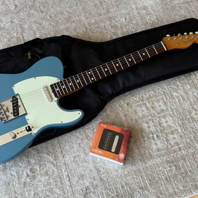 Fender Vintera Road Worn limited 60’ Telecaster - Lake placid blue image 1