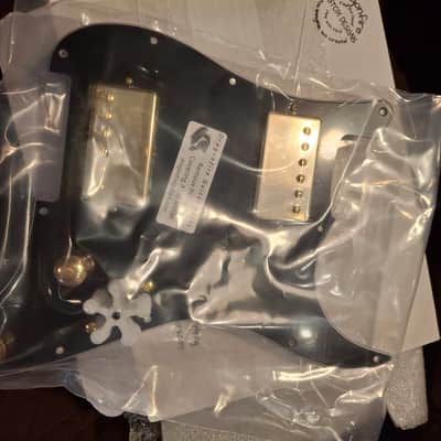 Dragon Fire Prewired-Loaded Strat Pickguard HH 2 Humbucker, 3 Ply Black/Gold 2023 image 7
