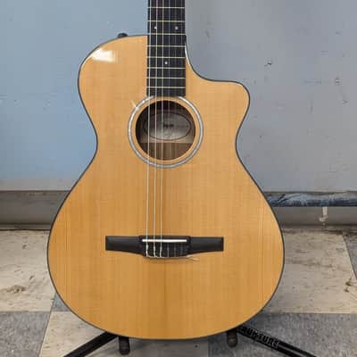 Taylor 212ce-N Plus 2022 - Gloss Body, Matte Neck. image 2