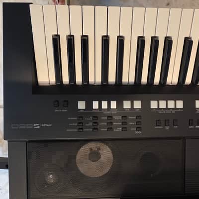 Yamaha PSR-S650 61-Key Arranger Workstation 2010s - Black image 4