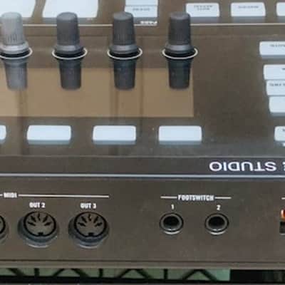 Native Instruments Maschine Studio image 3