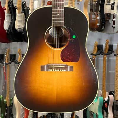 Gibson   J 45 Standard Repaired Hea DS Tock image 1