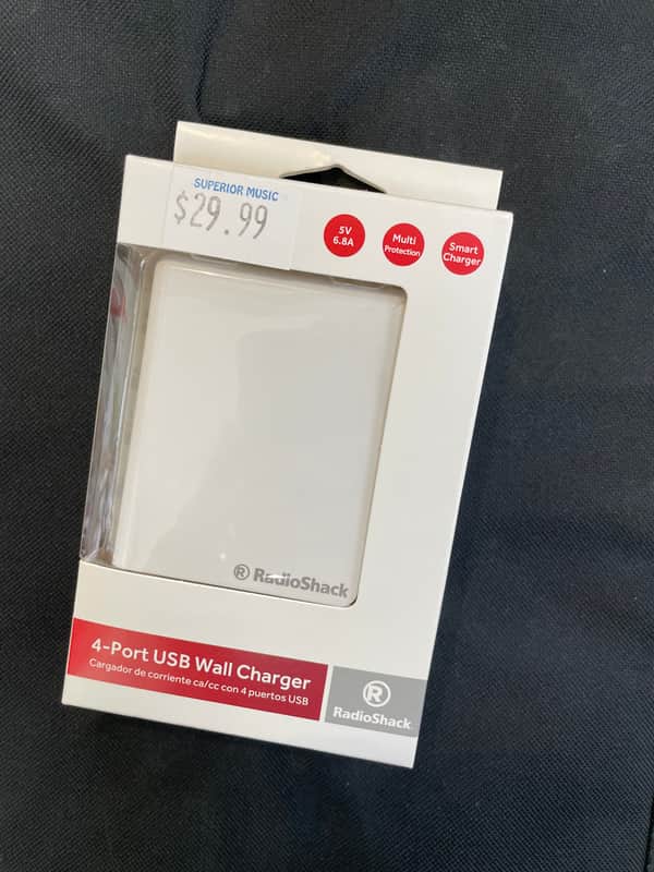 Radio Shack 4 Port USB WALL Charger image 1