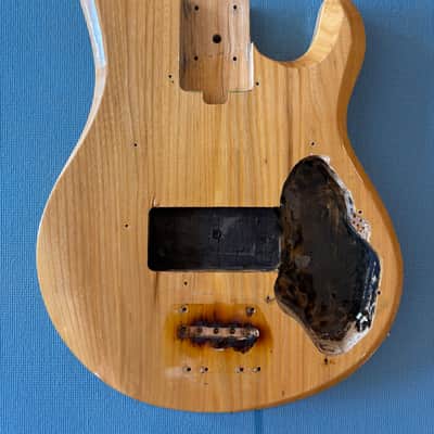 OLP by Ernie Ball MM 5-string Stingray body Natural w/ accessories image 2