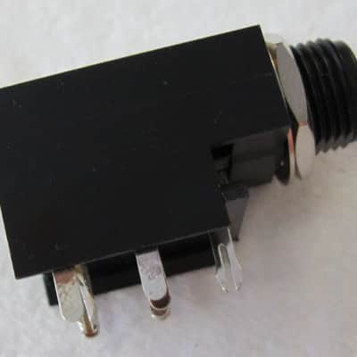 Fender Amplifier 9-pin Stereo Input Jack  0062765000 image 1