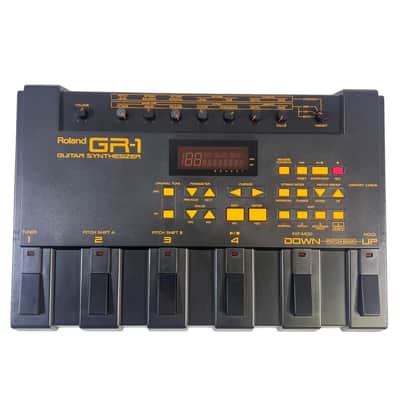 Roland GR-1 Guitar Synthesizer
