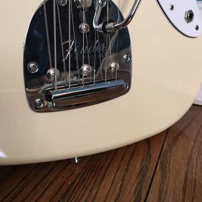 Fender Jazzmaster JM66 AVRI Specs Olympic White Matching Headstock CIJ image 3