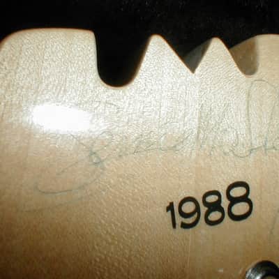 MOSRITE  1988 V88 DIAMOND MONEY GREEN  1988 USA GUITAR image 5