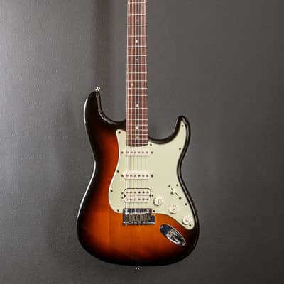 Fender Used American Deluxe HSS Strat '07 image 3