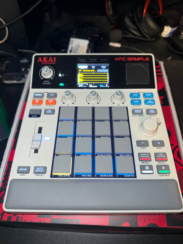Akai MPC Sample 2025 - present - Gray image 1