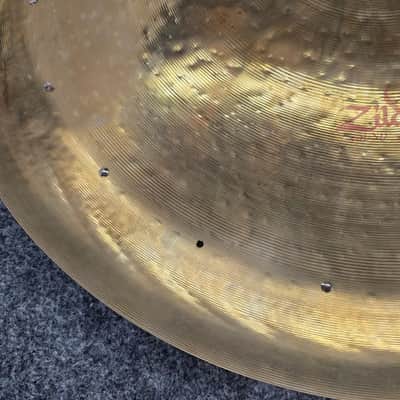 Used Zildjian Oriental China Trash Cymbal 22" w/Rivets 2195 grams image 2