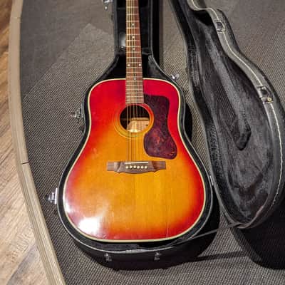 Guild D-40 Sunburst Acoustic Guitar (Late 1960's - Early 1970's) image 10
