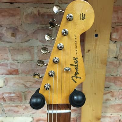 USED Fender Noventa Stratocaster 2021 - Crimson Red Transparent image 4