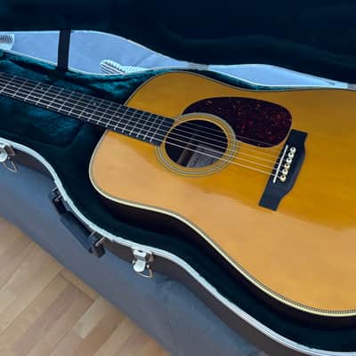2021 Martin Custom Shop Aged Adirondack Wild Grain Rosewood back and sides image 2