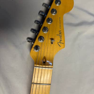 Fender American Deluxe Stratocaster with Maple Fretboard 2011 - 2015 - 3-Color Sunburst with Fender hard case image 2