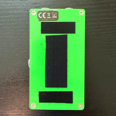 Walrus Audio Monument Harmonic Tap Tremolo V2 Limited Edition - Neon Series 2019 - Neon Green image 2