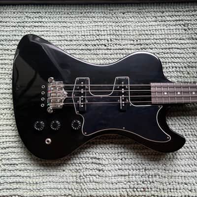 2011 Gibson Krist Novoselic Signature RD Bass w/ OHSC image 2