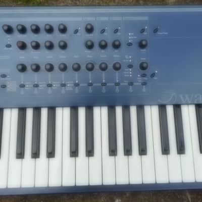 Waldorf Q 61-Key Synthesizer 1999 - 2011 - Blue image 3