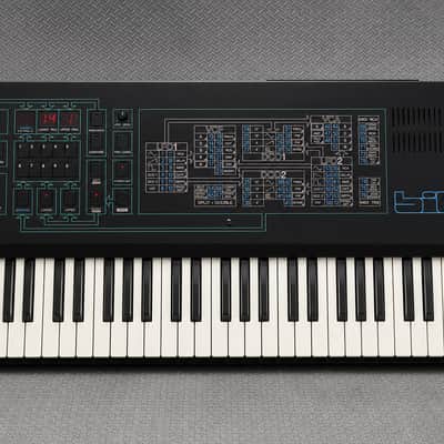 Crumar Bit 99 ✅ Rare Italian 6-Voice Analog Powerhouse ✅ Dual-DCO Architecture with CEM 3328 Filters ✅ Fully Checked & Cleaned ✅ Pristine Digital-Access Analog Sound ✅ Worldwide Shipping Bild 3