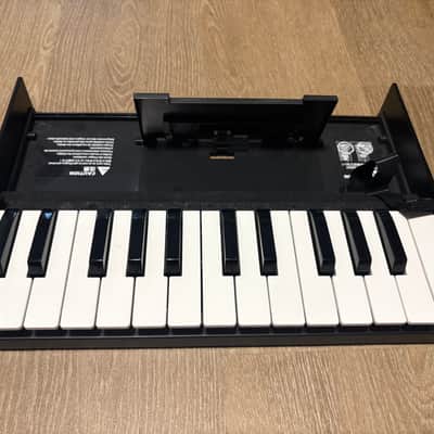 Roland D-05 Boutique Synthesizer w/ Roland K-25M Keyboard for Boutique Synths Bild 7