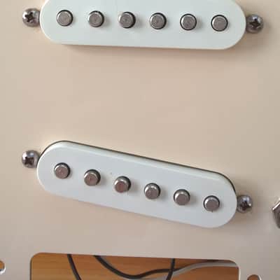 2002 Fender MIM Standard Stratocaster Loaded Pickguard -- Excellent Condition image 5