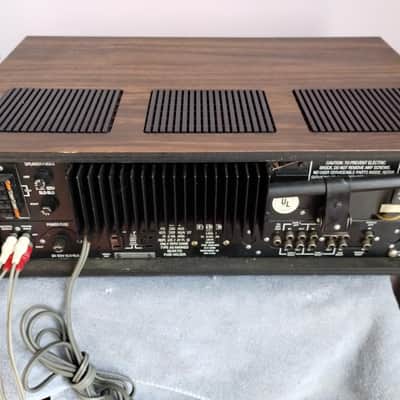 Heavy, quality, vintage Fisher receiver in excellent condition - 1970's image 4