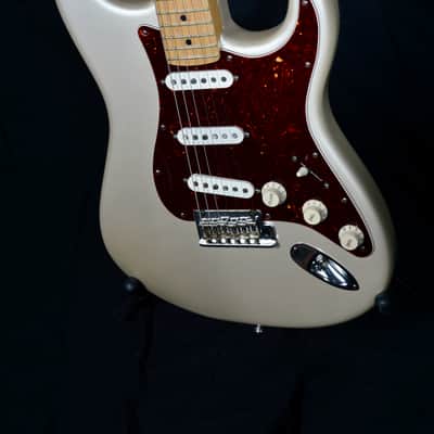 2009 Jade Pearl Metallic American Standard Stratocaster image 8
