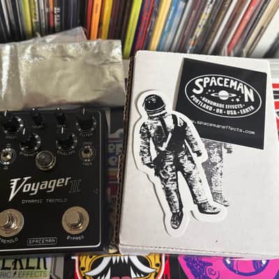 Spaceman Voyager II Dynamic Tremolo 2024 - Present - Black image 3