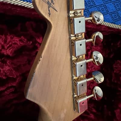 Fender Fender Custom Shop Stevie Ray Vaughan Signature Stratocaster Relic - 3-tone Sunburst image 11