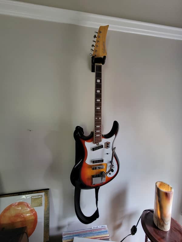 Silvertone Electric Guitar 319.14409 Silvertone Electric Guitar 319.14409 1960's-early 1970's - Sunburst image 1
