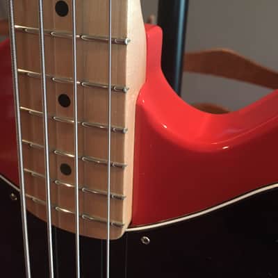 Cataldo JAEbird bass Fenderbird 2015 - fiesta red image 5
